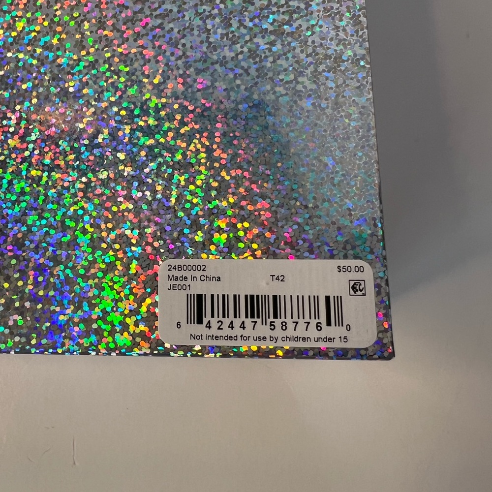 NWT Macy’s 12-Pc. Holographic Advent Calendar Twelve Days of Smiles Gift Set - Picture 14 of 14